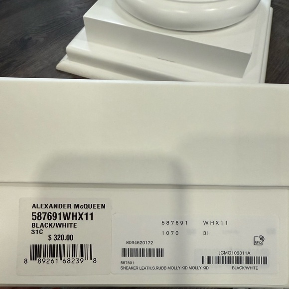 Alexander Mcqueens sneaker size 31 - Picture 9 of 9